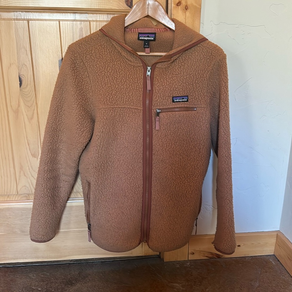Patagonia women’s retro pile hoody